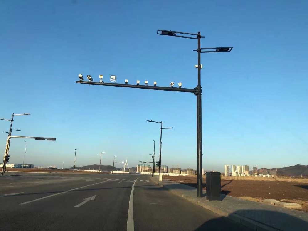 江门市黑龙江佳木斯综合路灯杆项目